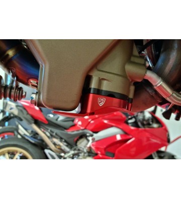 CNC RACING Oil pan protector Ducati Panigale V4 18- / Streetfighter V4 20-