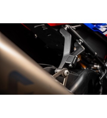 GILLES TOOLING Passenger footpeg for CBR 1000 RR-R 20-