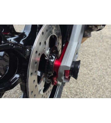 CNC RACING Suporte de Pinça Traseira para DUCATI Panigale V2/S / Streetfighter V2/S 2025