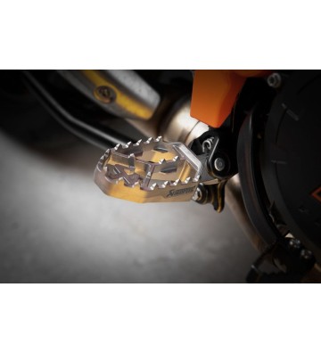 AKRAPOVIC Titanium Foot Pegs Kit for KTM/HUSQVARNA/GASGAS