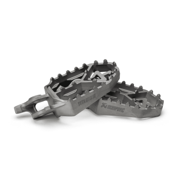 AKRAPOVIC Kit de pousa-pés em Titânio para CRF1000L AFRICA TWIN (ADV) 16- / CRF1100L AFRICA TWIN (ADV) 20-