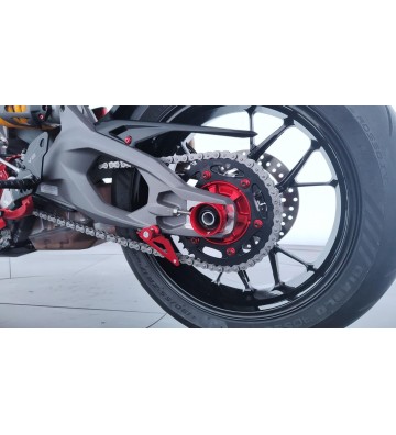 CNC RACING Proteção de Eixo Traseiro RACE para DUCATI STREETFIGHTER V2/S 2025 / Panigale V2/S 2025 / MULTISTRADA V2/S 2025