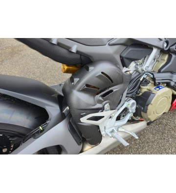CNC RACING Proteção de Calor para Coletores em Carbono para DUCATI Panigale V4/S 25-26 / Streetfighter V4/S 25-26