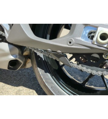CNC RACING Proteção Inferior de Corrente em Carbono para DUCATI Panigale V4/S 25-26 / Streetfighter V4/S 25-26