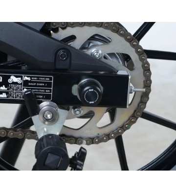 R&G Swingarm Protectors for SUZUKI GSX-R125 / GSX-S125 17-